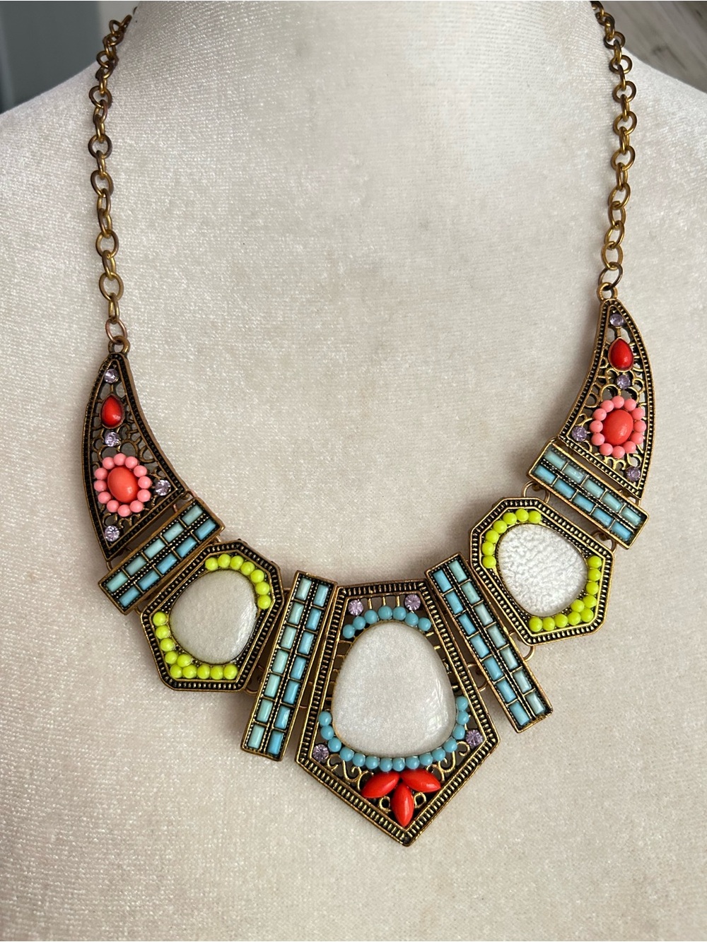 Betsey Johnson, Egyptian goddess, geometric necklace